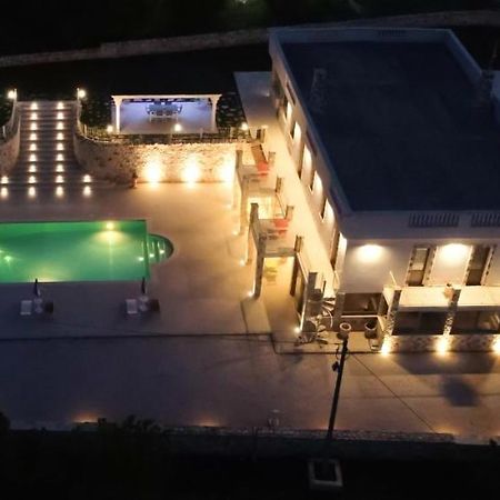 Villa Fumarola 오스투니 외부 사진